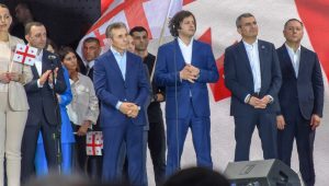 Gharibachvili soulève des questions sur les suicides présumés sous Kobakhidze et Mdinaradze
