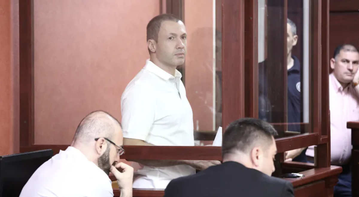 Les procureurs géorgiens ouvrent des dossiers contre les parents de l'ex-réviseur d'Ivanishvili