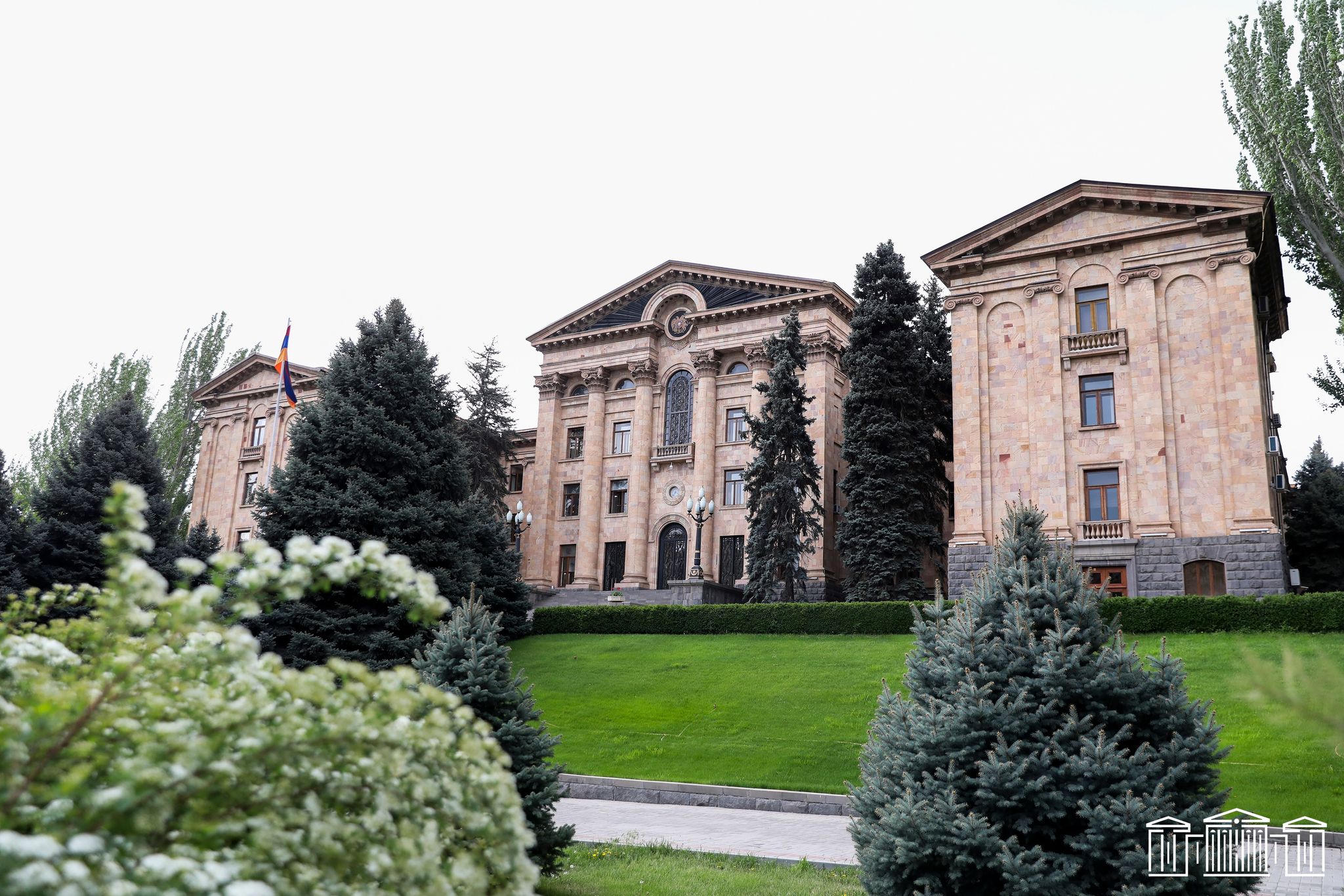 Le Parlement arménien soutient un accord définissant le rôle d'Erevan dans les missions de gestion de crise de l'UE