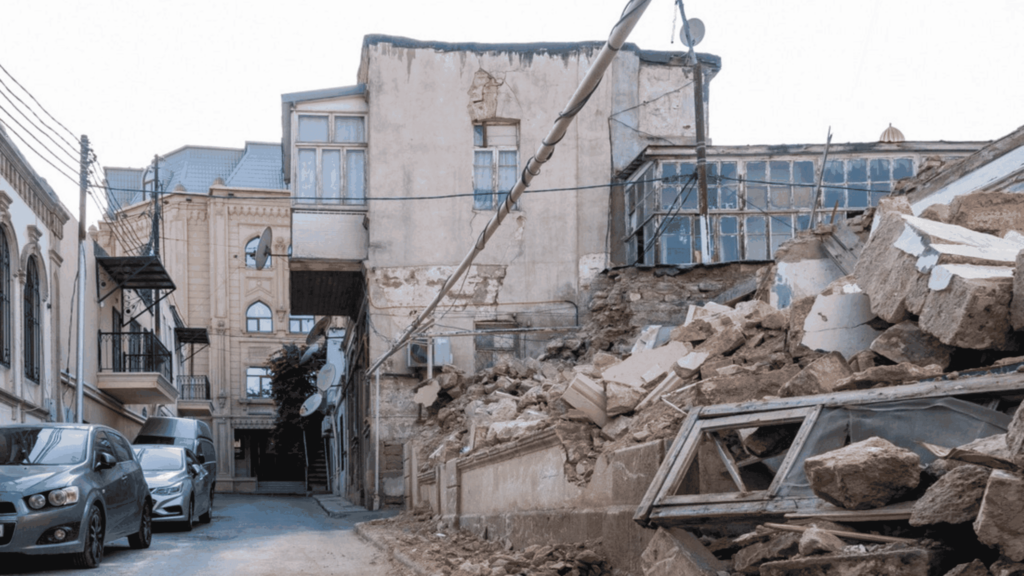 Démolitions et manifestations des habitants à Bakou