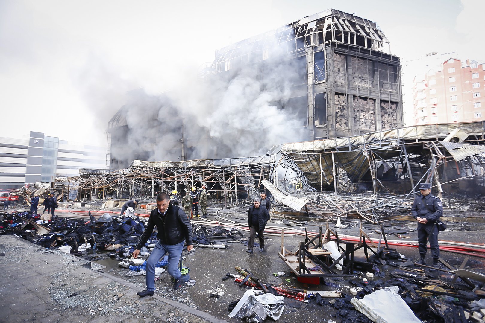 Incendies dans les centres commerciaux d'Azerbaïdjan