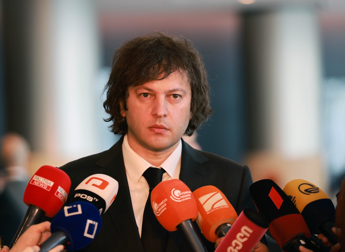 La Géorgie appelle à rétablir les relations après que le vice-président américain ait évité Tbilissi lors de sa tournée dans le Caucase du Sud