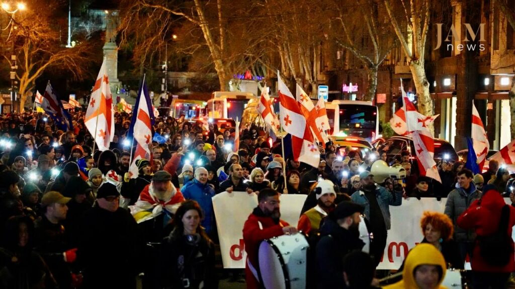 « La force dans l’unité ! » - Marche pro-UE à Tbilissi. Photos et vidéos sur le blog Manifestations en Géorgie