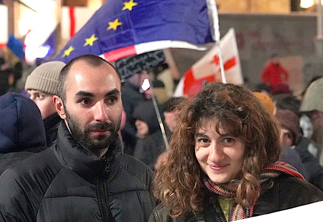 Scènes de protestation en Géorgie : collection complète