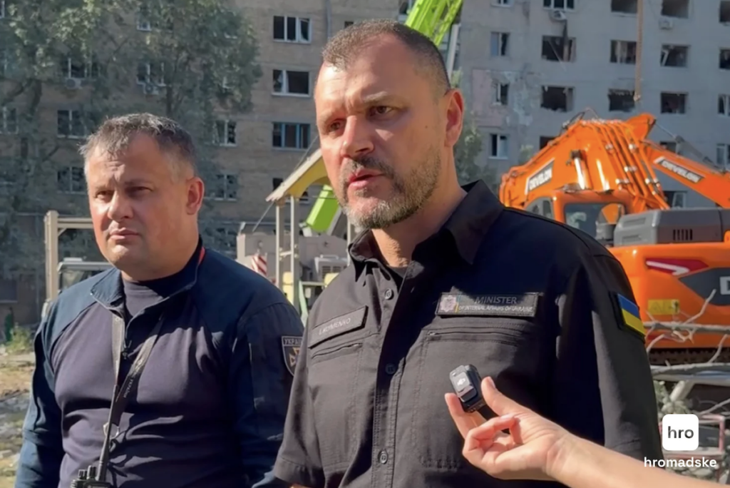 Le ministre ukrainien de l'Intérieur, Ihor Klymenko, sur les lieux de la tragédie. Maria Yurkian/Hromadske