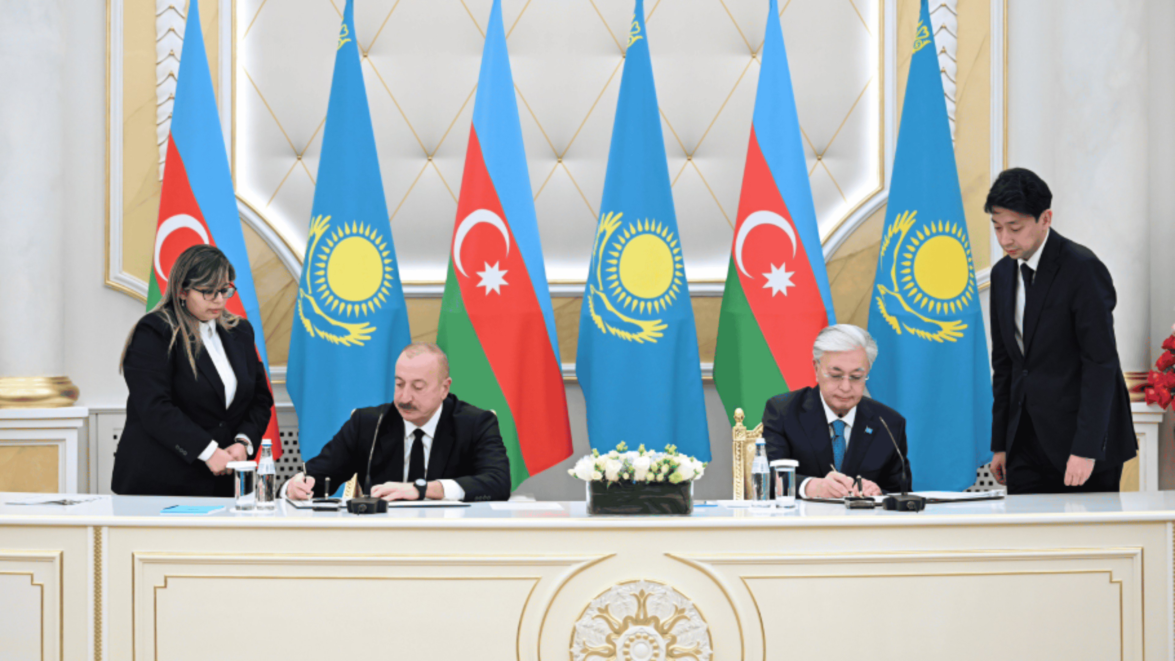 Visite d'Aliyev au Kazakhstan