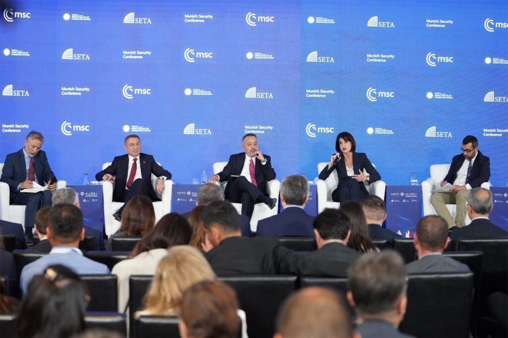 Le ministre des sciences de Maca a participé au forum «Союзники в Анкаре».
