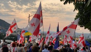« Pour une Géorgie sûre et forte » : marche de samedi à Tbilissi. Blog vidéo des manifestations en Géorgie