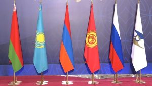 « Il y a des signes que l&rsquo;Arménie se dirige vers le « divorce » de l&rsquo;UEE dirigée par la Russie », déclare un analyste politique arménien