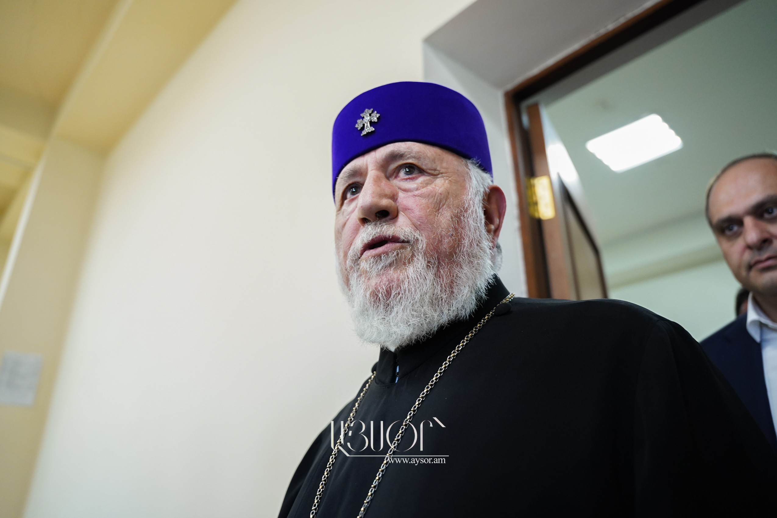 Le Catholicos arménien Garegin II assiste à la première audience du procès pénal