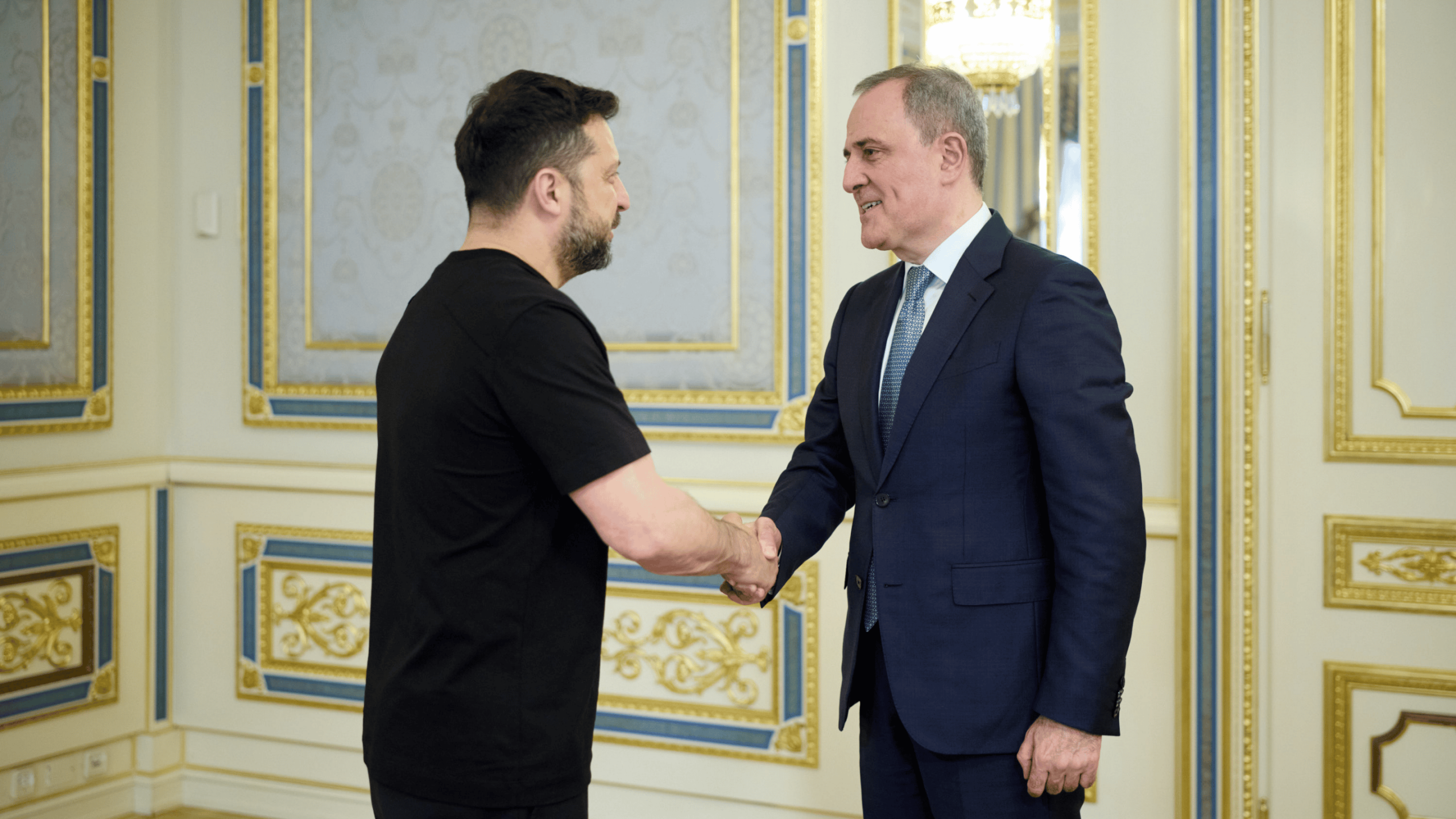 Le ministre des Affaires étrangères d'Azerbaïdjan à Kiev: du gaz pour l'Ukraine, une visite à Irpin et des drones ukrainiens