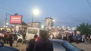 Les victimes des inondations au Daghestan bloquent la route principale de Makhatchkala en signe de protestation