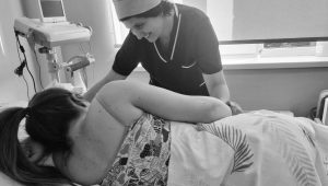 Accompagnement non médical lors de l&rsquo;accouchement en Arménie : qui sont les doulas et que font-elles ?