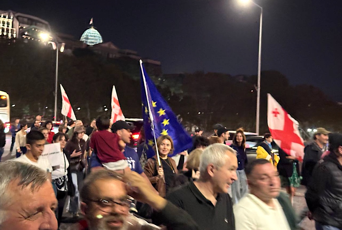 « Non à la torture ! » Marche de samedi à Tbilissi. Podcast vidéo « Manifestations en Géorgie »